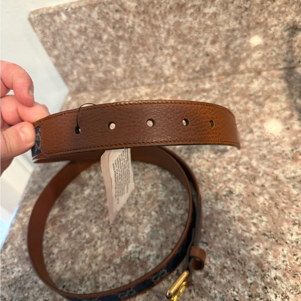 Brand new Gucci belt denim gg logo all over belt size 115 and 120 aval - Picture 4 of 7